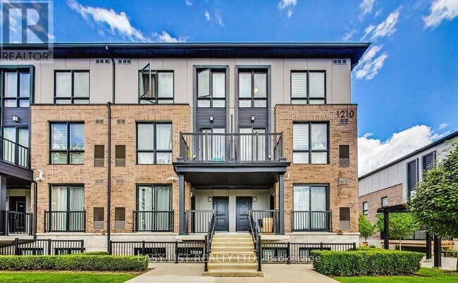 1210 Milton St in Milton, ON - Building Photo - Building Photo