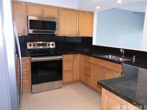 7007 Hawaii Kai Dr in Honolulu, HI - Building Photo - Building Photo