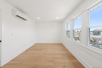 104-17 Rosita Pl in Queens, NY - Building Photo - Building Photo