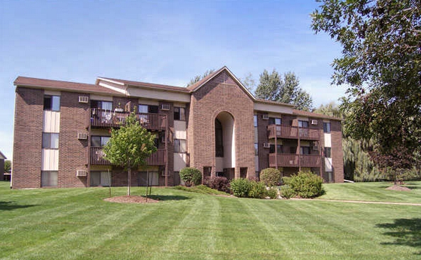 Caledonia Estates in Caledonia, MI - Foto de edificio