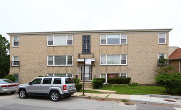 6556 N Northwest Hwy in Chicago, IL - Building Photo - Building Photo