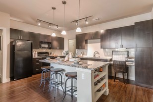 Bell Ken-Caryl in Littleton, CO - Building Photo