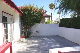 68120 Tachevah Dr in Cathedral City, CA - Building Photo - Building Photo