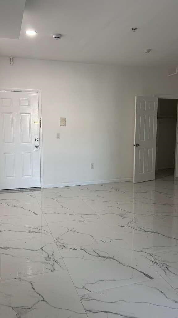 765 Newark Ave in Jersey City, NJ - Building Photo - Building Photo