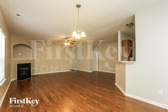 19523 Denae Lynn Dr, Unit G01 in Cornelius, NC - Foto de edificio - Building Photo