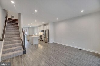 225 Garrett A Morgan Blvd in Hyattsville, MD - Building Photo - Building Photo