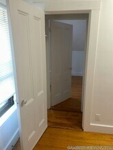 32 Healey St in Cambridge, MA - Foto de edificio - Building Photo