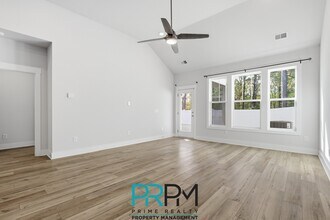 6 Thornfield Dr in Greenville, SC - Building Photo - Building Photo