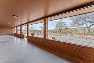 1605 N Little Stonehedge Ranch Rd in Wickenburg, AZ - Building Photo - Building Photo