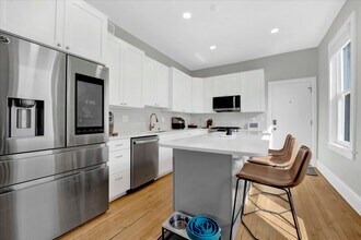 1728 N Wood St in Chicago, IL - Building Photo - Building Photo