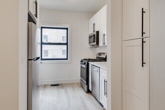 3056 W Cortland St in Chicago, IL - Building Photo - Building Photo