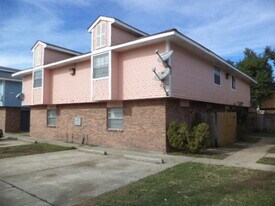 1625 Cooper Rd in Terrytown, LA - Building Photo