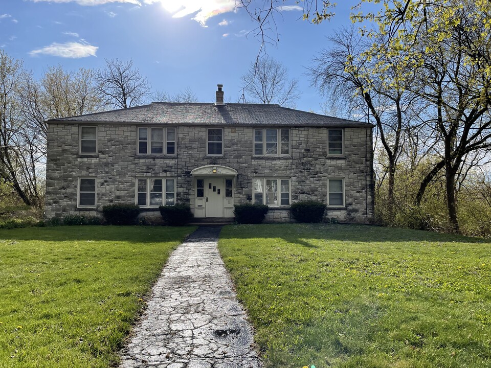 2032 N Cambridge Ave in Milwaukee, WI - Foto de edificio