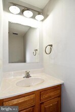 14488 Black Horse Ct in Centreville, VA - Building Photo - Building Photo