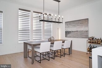 14383 Beckett Glen Cir in Chantilly, VA - Building Photo - Building Photo