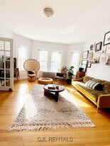 2 Lee St in Somerville, MA - Building Photo