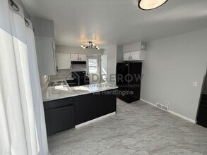 2714 Colton Dr SE in Grand Rapids, MI - Building Photo - Building Photo