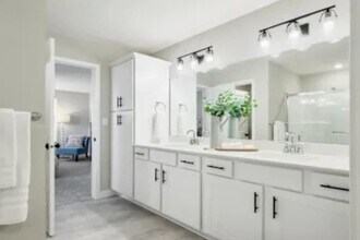 2127 Preserve Dr NW in Rochester, MN - Building Photo - Building Photo