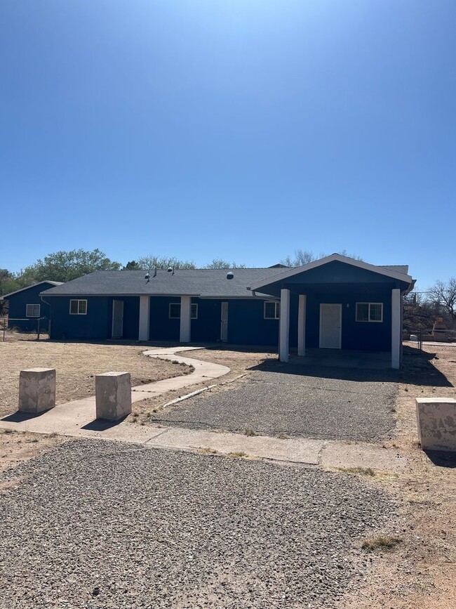 property at 626 S Huachuca St