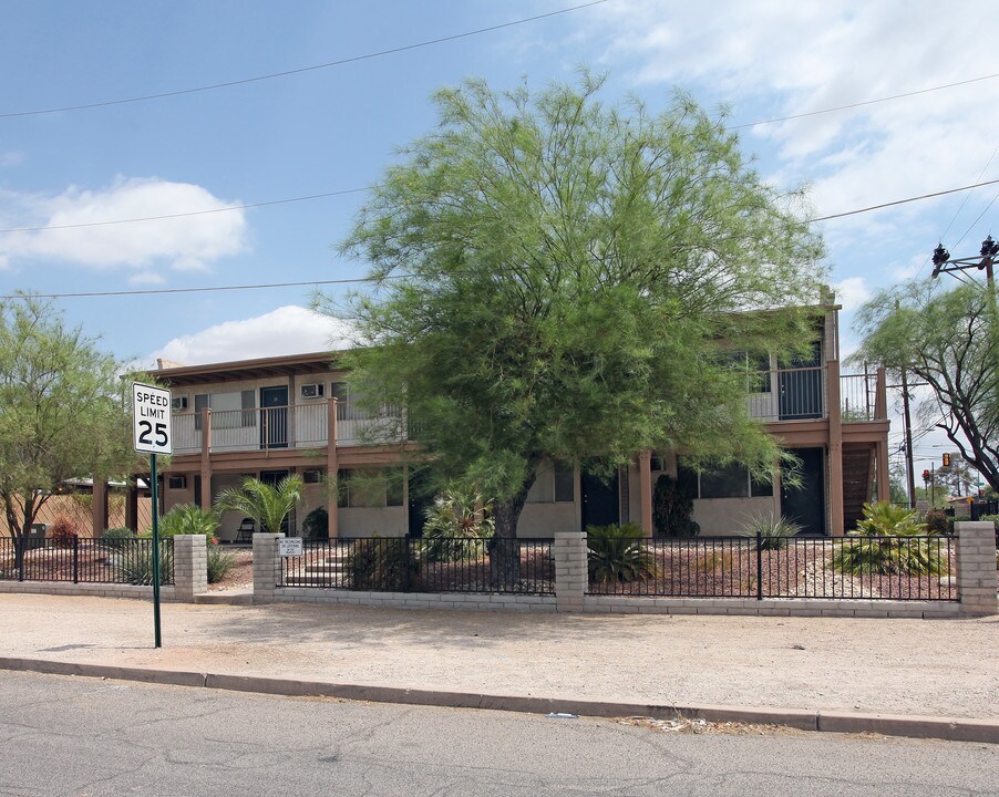 Studio II Apartments in Tucson, AZ - Foto de edificio