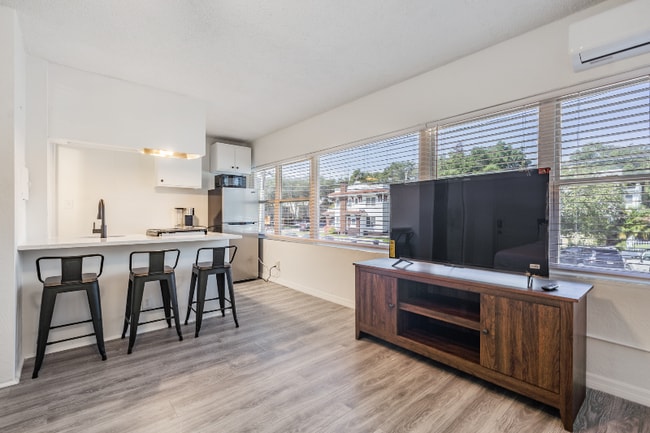 425 2nd St N in St. Petersburg, FL - Building Photo - Building Photo