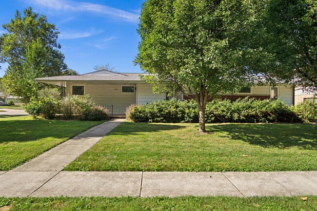 431 Parkside Dr in Sycamore, IL - Building Photo - Building Photo