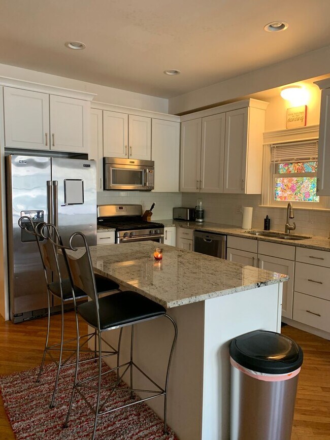 1657 W Wrightwood Ave in Chicago, IL - Building Photo - Building Photo