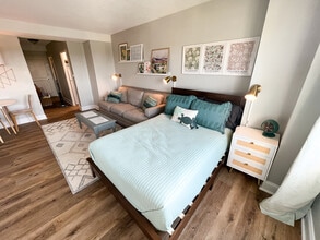 1520 Senate St, Unit 14C in Columbia, SC - Foto de edificio - Building Photo