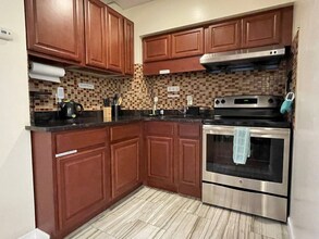 25 Glendale Rd in Upper Darby Township, PA - Building Photo - Building Photo