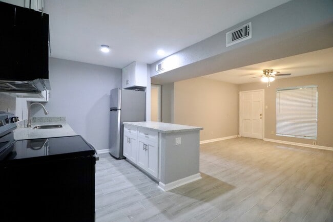 property at 5929 Queensloch Dr
