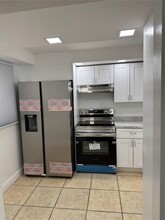 115 Royal Park Dr, Unit 1f in Oakland Park, FL - Building Photo - Building Photo