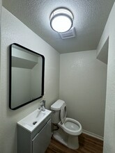 2902 Sweeney Ln in Austin, TX - Building Photo - Building Photo