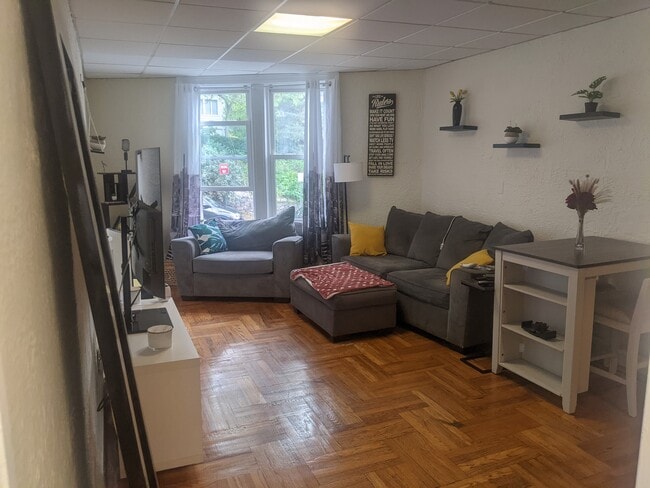 2 Grant St, Unit apartment #3