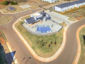 2633 Crescent Ave in Oklahoma City, OK - Building Photo - Building Photo