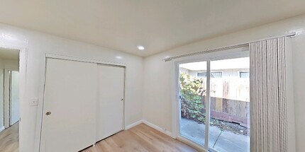 305 E California Ave in Sunnyvale, CA - Building Photo - Building Photo