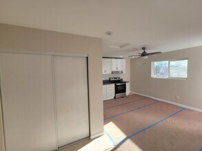 934 Cedar St in Corona, CA - Building Photo - Building Photo