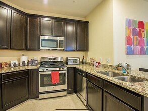 7923 Ashford Trace Dr in Houston, TX - Foto de edificio - Building Photo