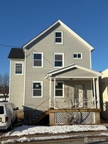 169 Washington Rd in Sayreville, NJ - Building Photo