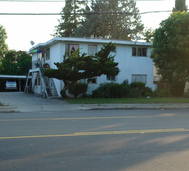 321 W Maude Ave in Sunnyvale, CA - Building Photo - Building Photo