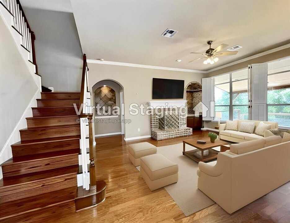 8105 Cobblestone in Austin, TX - Building Photo
