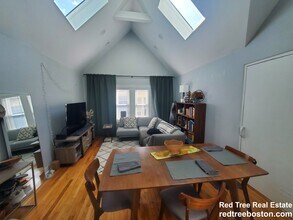 72 Marshall St in Medford, MA - Building Photo - Building Photo