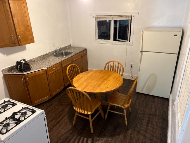 206 Thompson Ave-Unit -2 in Donora, PA - Building Photo - Building Photo