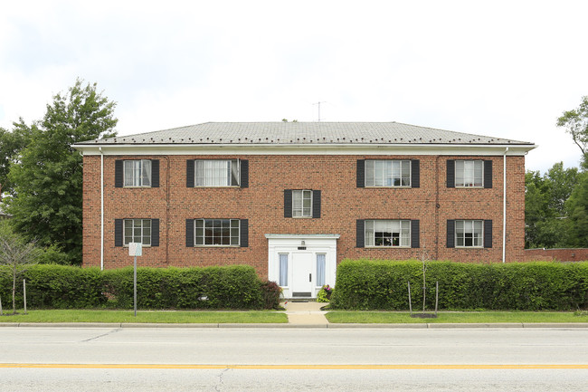 3708 Warrensville Center Rd in Warrensville Heights, OH - Building Photo - Building Photo