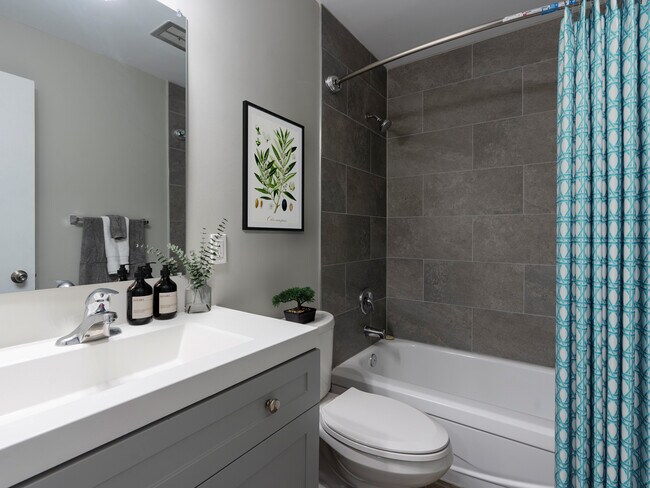 124 Tupper Crescent in Kitchener, ON - Building Photo - Building Photo