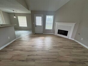 5457 Sundale Way S in Memphis, TN - Building Photo - Building Photo