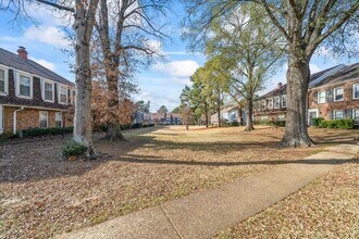 3368 Coachouse Cove in Memphis, TN - Building Photo - Building Photo