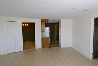 159 Concord Ave, Unit 4B in Cambridge, MA - Foto de edificio - Building Photo