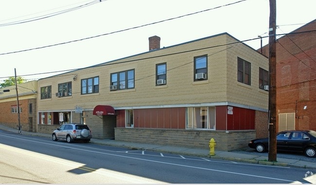 The Lofts on Water