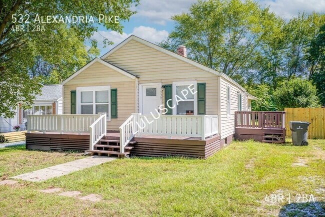 property at 532 Alexandria Pike