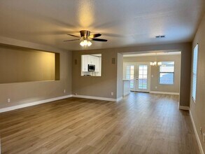 11328 E Emelita Ave in Mesa, AZ - Building Photo - Building Photo